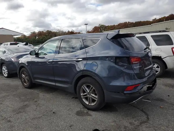 5NMZTDLB5HH010120 2017 HYUNDAI SANTA FE - Image 2