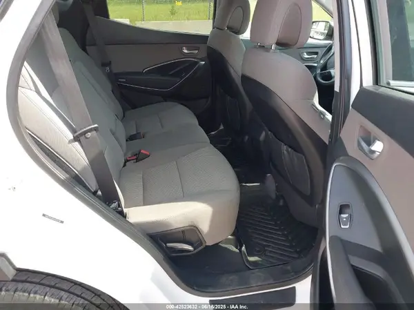 5NMZTDLB5HH018198 2017 HYUNDAI SANTA FE - Image 8