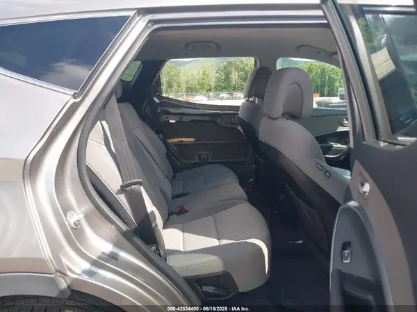 5NMZTDLB5JH074132 2018 HYUNDAI SANTA FE - Image 8