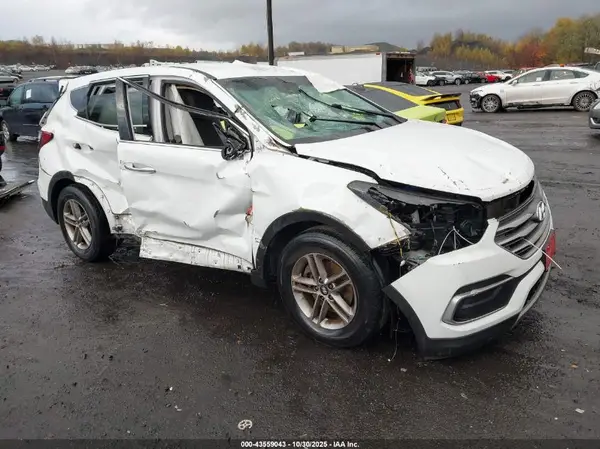 5NMZTDLB5JH078942 2018 HYUNDAI SANTA FE - Image 1