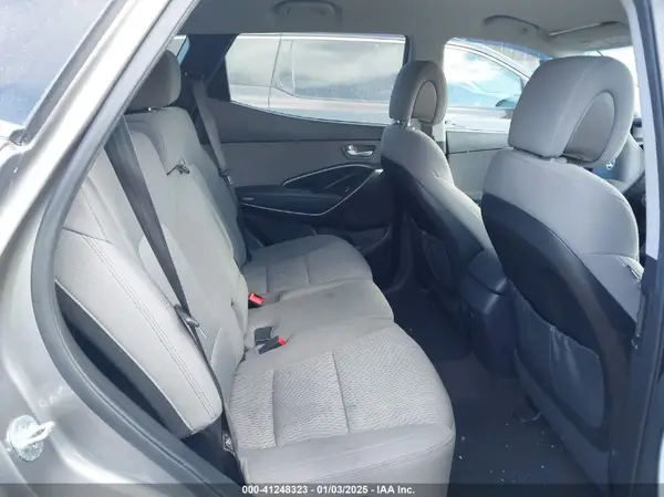 5NMZTDLB6HH004486 2017 HYUNDAI SANTA FE - Image 8