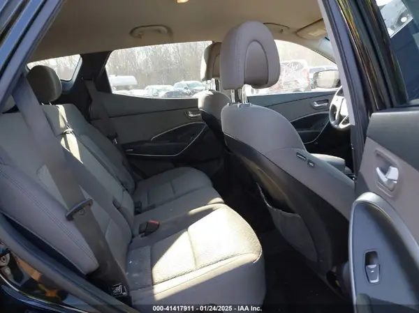 5NMZTDLB6HH046110 2017 HYUNDAI SANTA FE - Image 8