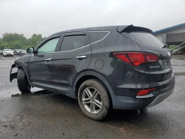 5NMZTDLB6HH047015 2017 HYUNDAI SANTA FE - Image 2