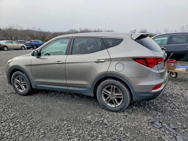 5NMZTDLB7HH009325 2017 HYUNDAI SANTA FE - Image 2
