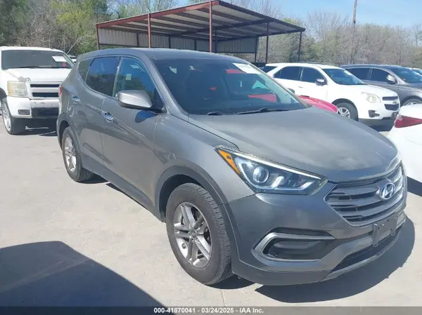 5NMZTDLB7HH011415 2017 HYUNDAI SANTA FE - Image 1