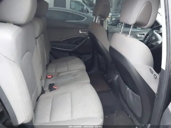 5NMZTDLB7HH044706 2017 HYUNDAI SANTA FE - Image 8