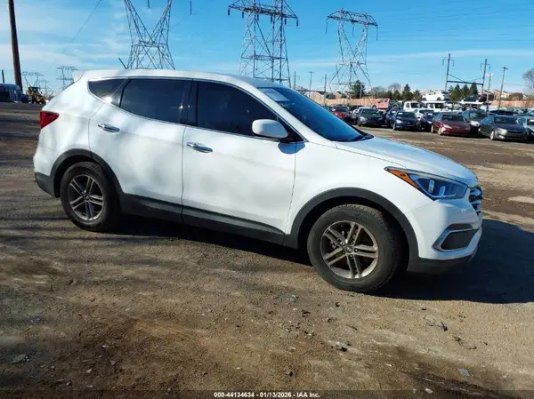 5NMZTDLB7JH105770 2018 HYUNDAI SANTA FE - Image 1