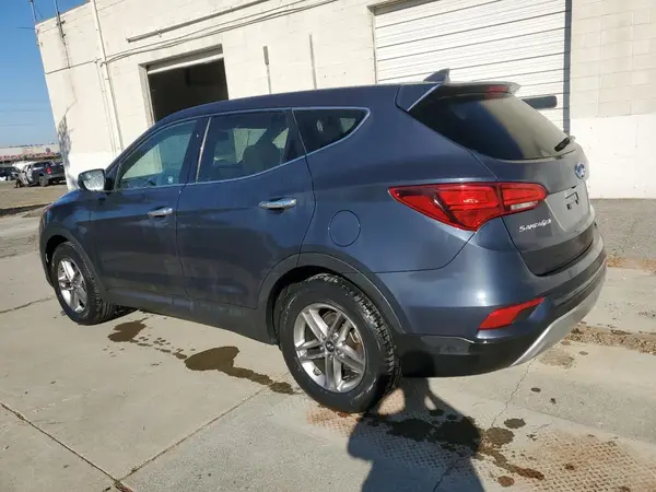 5NMZTDLB8HH002545 2017 HYUNDAI SANTA FE - Image 2