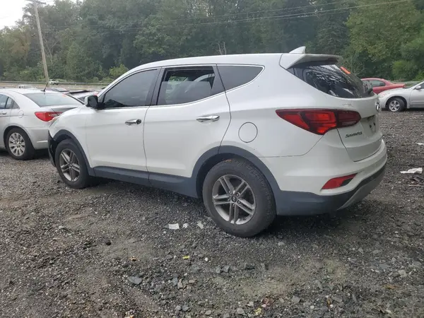 5NMZTDLB8HH002738 2017 HYUNDAI SANTA FE - Image 2