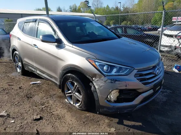 5NMZTDLB9HH000951 2017 HYUNDAI SANTA FE - Image 1