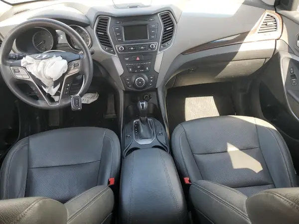 5NMZTDLB9HH022027 2017 HYUNDAI SANTA FE - Image 8