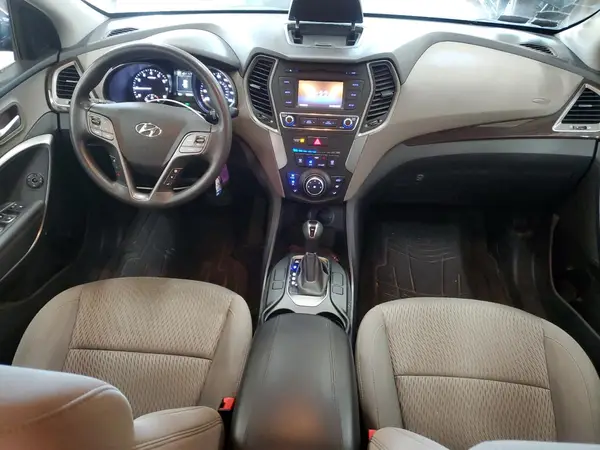 5NMZTDLB9HH047011 2017 HYUNDAI SANTA FE - Image 8