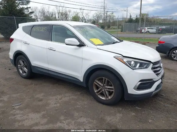 5NMZTDLBXJH077091 2018 HYUNDAI SANTA FE - Image 1