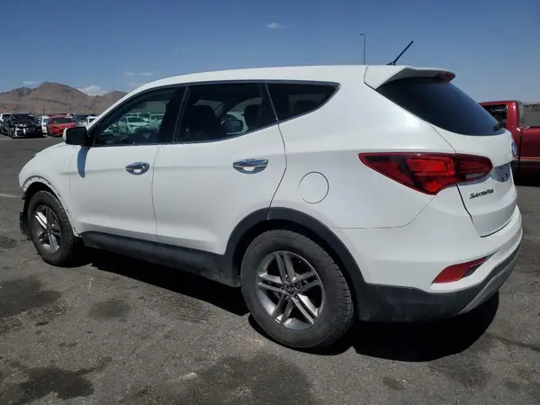 5NMZTDLBXJH106041 2018 HYUNDAI SANTA FE - Image 2