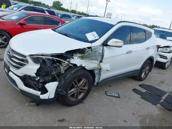 5NMZU3LB0HH002529 2017 HYUNDAI SANTA FE - Image 2