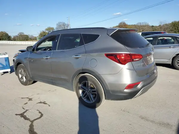 5NMZU3LB0HH003695 2017 HYUNDAI SANTA FE - Image 2