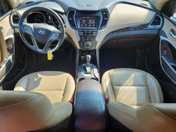 5NMZU3LB0HH008220 2017 HYUNDAI SANTA FE - Image 8