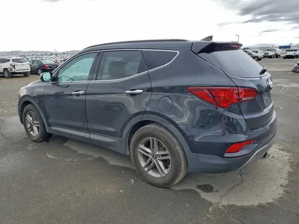 5NMZU3LB0HH012266 2017 HYUNDAI SANTA FE - Image 2