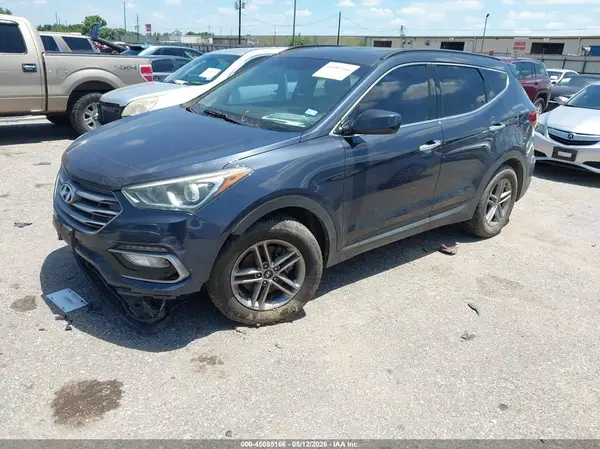 5NMZU3LB0HH014065 2017 HYUNDAI SANTA FE - Image 2