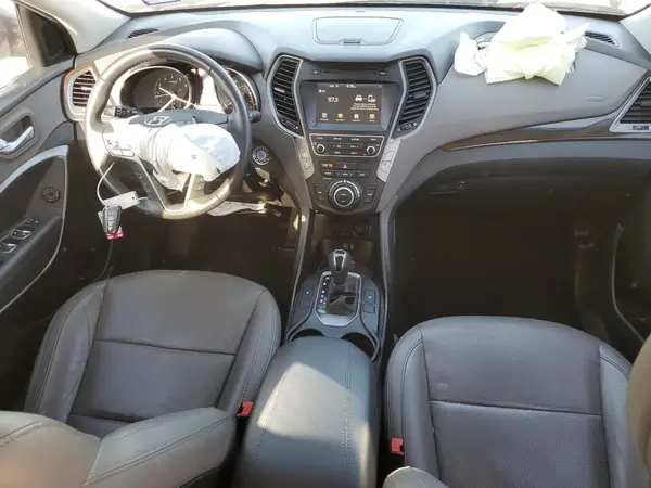 5NMZU3LB0HH019945 2017 HYUNDAI SANTA FE - Image 8