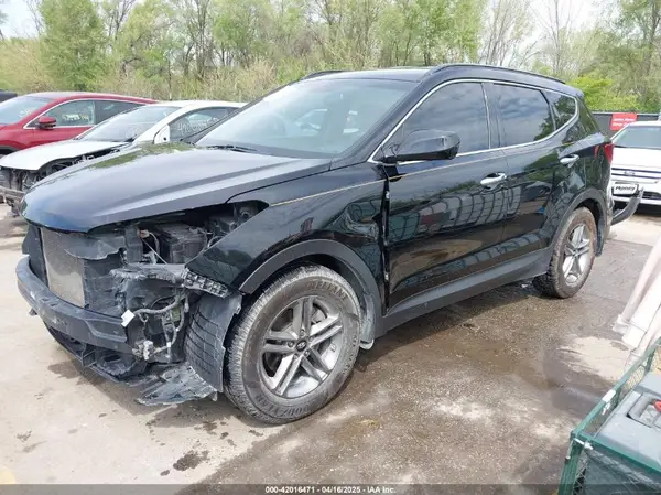 5NMZU3LB0HH022456 2017 HYUNDAI SANTA FE - Image 2