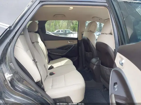 5NMZU3LB0HH022456 2017 HYUNDAI SANTA FE - Image 8