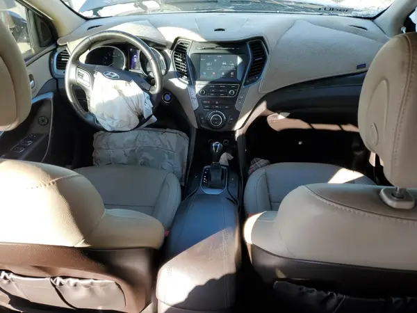5NMZU3LB0HH024398 2017 HYUNDAI SANTA FE - Image 8