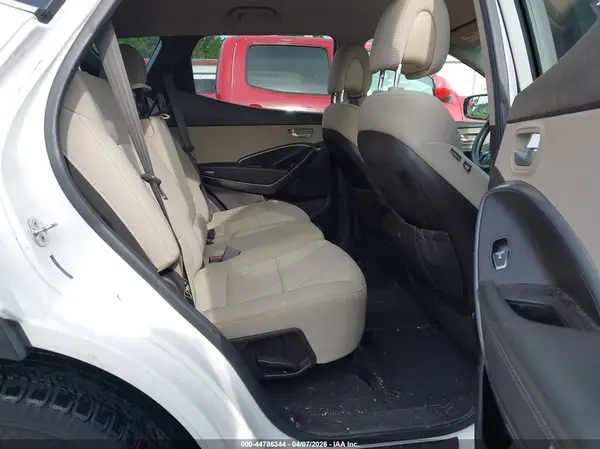 5NMZU3LB0HH024501 2017 HYUNDAI SANTA FE - Image 8