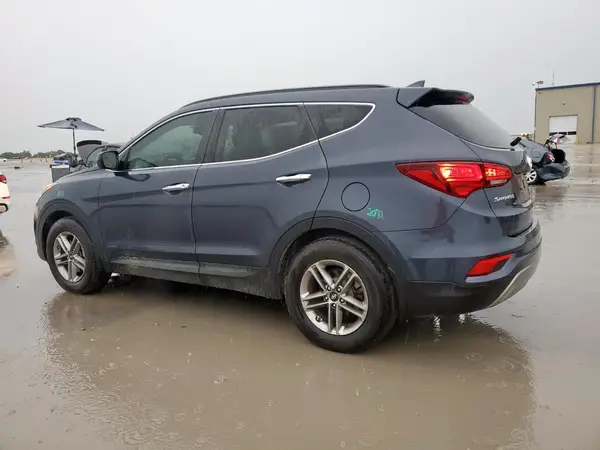 5NMZU3LB0HH025888 2017 HYUNDAI SANTA FE - Image 2