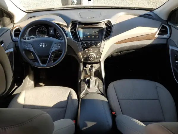 5NMZU3LB0HH029357 2017 HYUNDAI SANTA FE - Image 8
