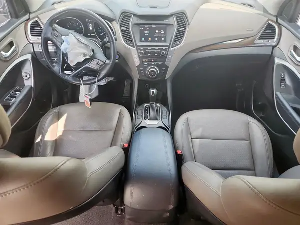 5NMZU3LB0HH033537 2017 HYUNDAI SANTA FE - Image 8