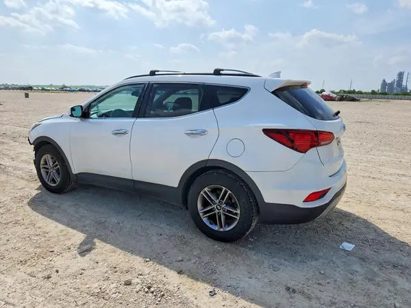 5NMZU3LB0HH034266 2017 HYUNDAI SANTA FE - Image 2