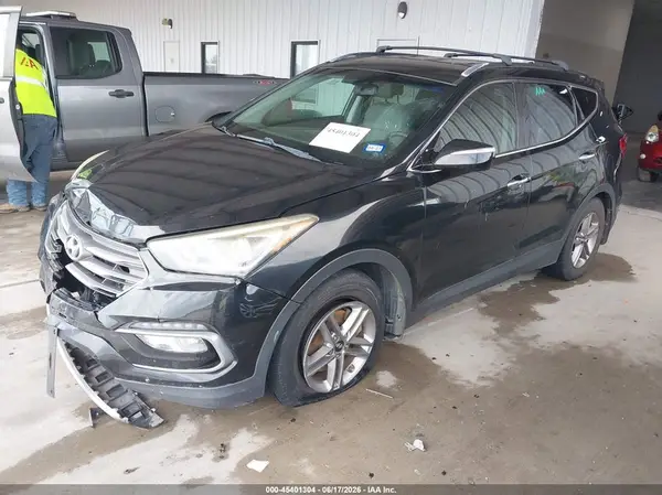 5NMZU3LB0HH036874 2017 HYUNDAI SANTA FE - Image 2
