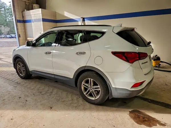 5NMZU3LB0HH042576 2017 HYUNDAI SANTA FE - Image 2