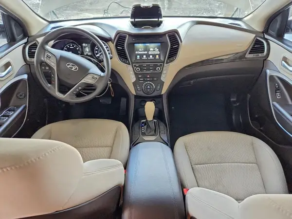 5NMZU3LB0HH046062 2017 HYUNDAI SANTA FE - Image 8