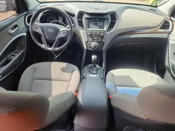 5NMZU3LB0HH046773 2017 HYUNDAI SANTA FE - Image 8