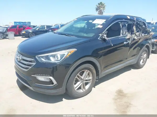5NMZU3LB0HH052069 2017 HYUNDAI SANTA FE - Image 2