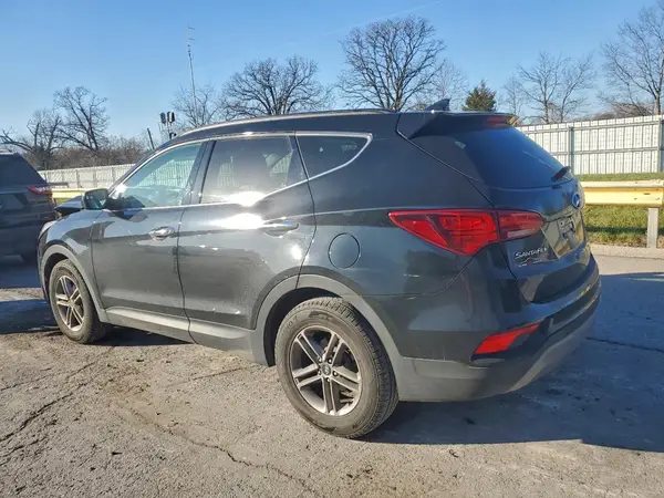 5NMZU3LB0JH054748 2018 HYUNDAI SANTA FE - Image 2