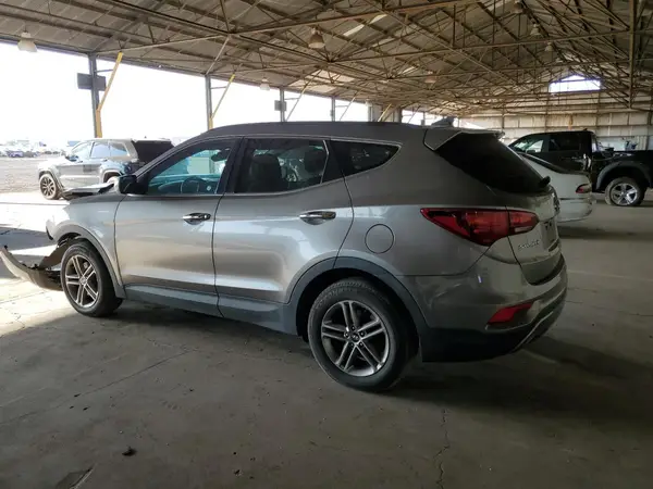 5NMZU3LB0JH055625 2018 HYUNDAI SANTA FE - Image 2