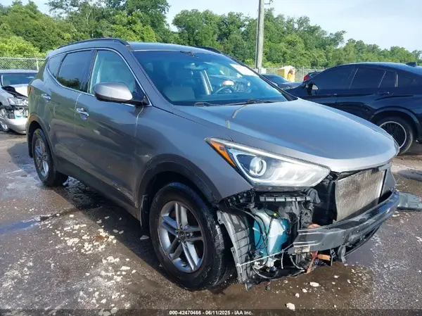 5NMZU3LB1HH005228 2017 HYUNDAI SANTA FE - Image 1
