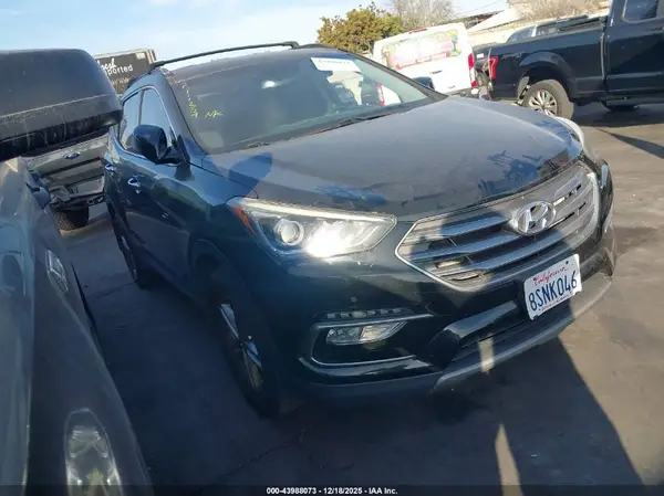 5NMZU3LB1HH006427 2017 HYUNDAI SANTA FE - Image 1