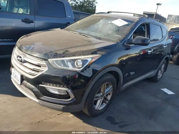 5NMZU3LB1HH006427 2017 HYUNDAI SANTA FE - Image 2