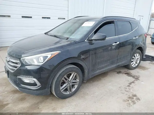5NMZU3LB1HH008615 2017 HYUNDAI SANTA FE - Image 2