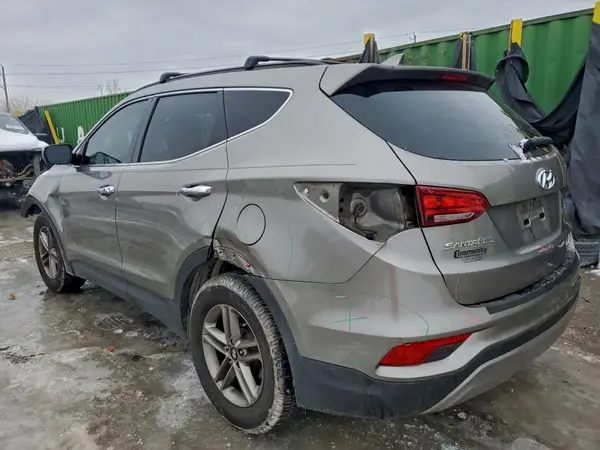 5NMZU3LB1HH013281 2017 HYUNDAI SANTA FE - Image 2
