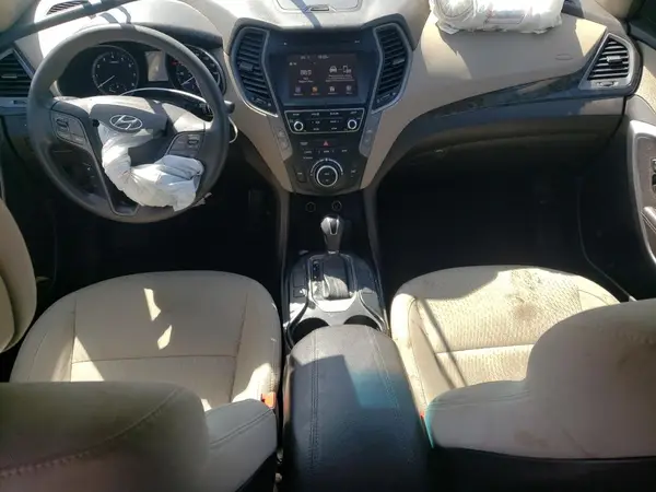 5NMZU3LB1HH016049 2017 HYUNDAI SANTA FE - Image 8