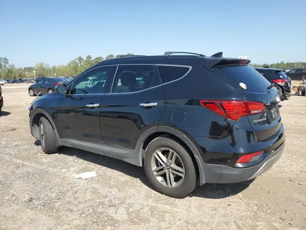 5NMZU3LB1HH043011 2017 HYUNDAI SANTA FE - Image 2