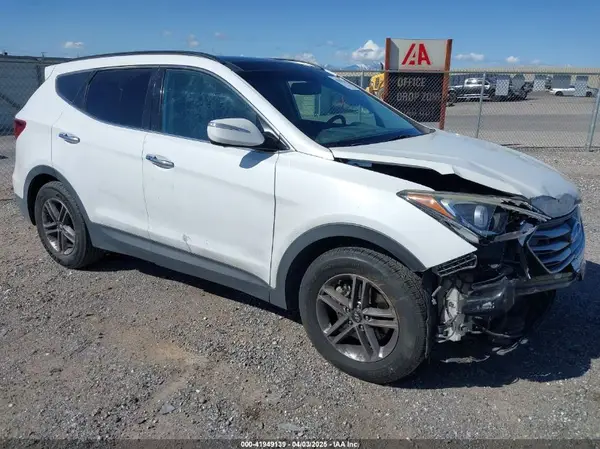 5NMZU3LB1HH045714 2017 HYUNDAI SANTA FE - Image 1
