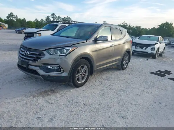 5NMZU3LB1HH051688 2017 HYUNDAI SANTA FE - Image 2