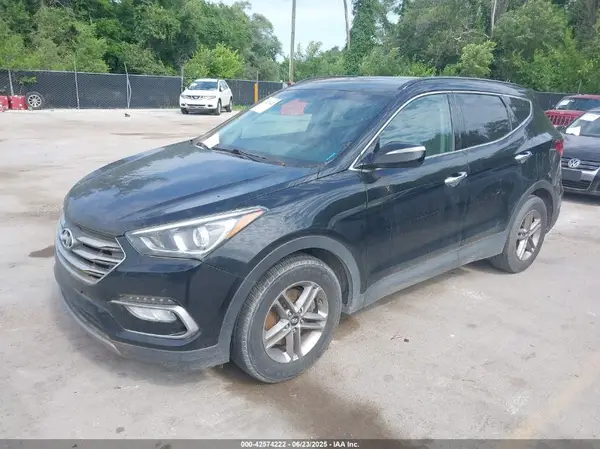 5NMZU3LB1HH052047 2017 HYUNDAI SANTA FE - Image 2