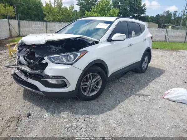 5NMZU3LB1JH055570 2018 HYUNDAI SANTA FE - Image 2